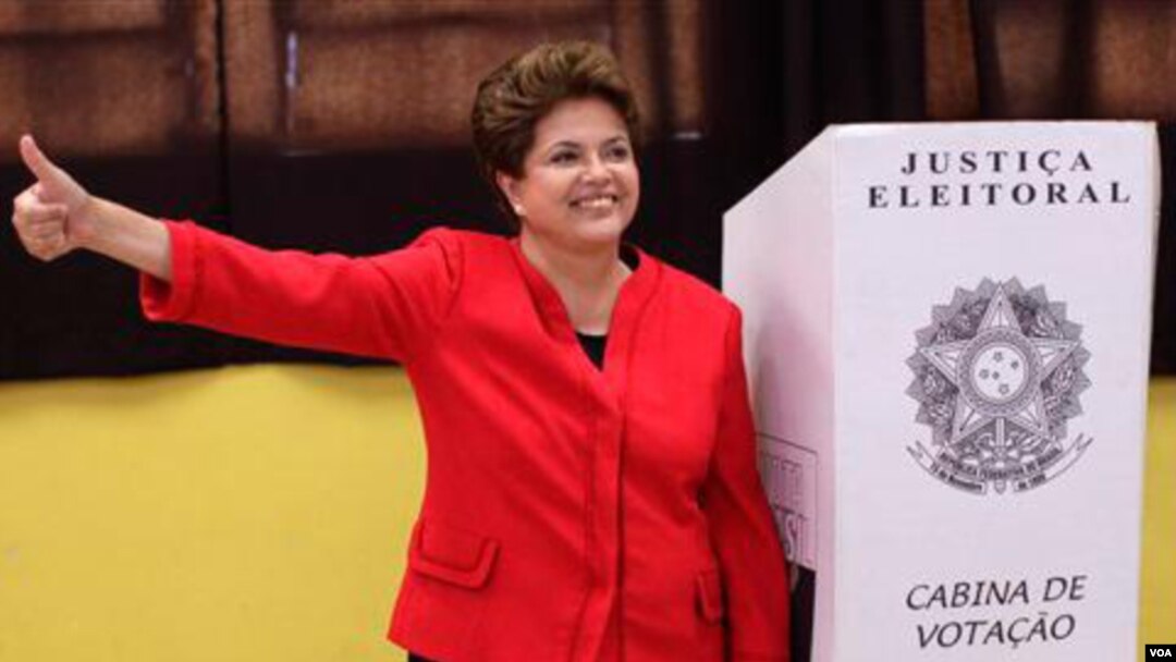 Al reanudar su campaña electoral, Rousseff dijo que está sufriendo “en la piel una de las campañas más calumniosas”.