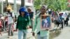 Land protestors from Kratie province organized a march against land grabbing near Prime Minister Hun Sen residence in Phnom Penh, Cambodia, April 23, 2018. (Tum Malis/VOA Khmer) 