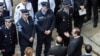 Policière blessée en France : l'hommage des habitants de la Chapelle-sur-Erdre