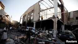 Le site des raids aériens de samedi à Sana'a, Yémen, le 8 octobre 2016. 