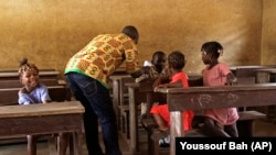 Dans une école à Conakry, en Guinée, lors de l'épidémie d'Ebola, le 19 janvier 2015.