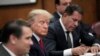 Trump em tribunal ladeado pelos seus advogados