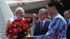 Hindiston Bosh vaziri Narendra Modini O'zbekiston Bosh vaziri Shavkat Mirziyoyev kutib oldi. Hindiston va Pokiston tashkilotga to'laqonli a'zo bo'lib kirishi anjumandagi asosiy mavzulardan.