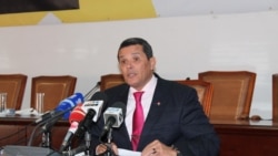 Quinze policias presos por alegado roubo em residencia de governador do Namibe - 2:20