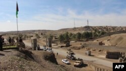 مخالفان مسلح حدود سه هفته پیش ولسوالی خانشین را تصرف کرده بودند.