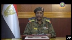 Luteni Jenerali Abdel-Fattah Burhan, mkuu wa baraza la jeshi la muda- TMC akizungumza mjini Khartoum, Sudan, Juni 4, 2019.