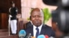 Le ministre gabonais des affaires étrangères Alain Claude Bilie By Nze au Palais présidentiel le 7 mai 2018 à Libreville, au Gabon. (Photo by Steeve Jordan / AFP)